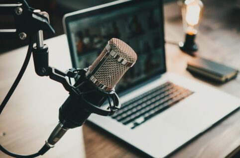 ブログにPodcast風の音声概要を設置しました！Google NotebookLMを活用